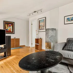 Dinbnb I Historical Two-floor With Rooftop Panorama I 1645 Heritage Apartment